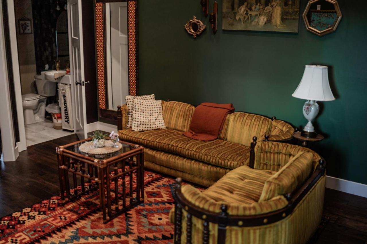 The Atrium - A Boutique Hotel - Suite 17 페리빌 외부 사진