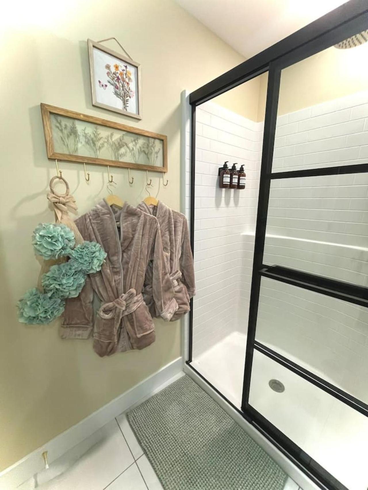 The Atrium - A Boutique Hotel - Suite 17 페리빌 외부 사진